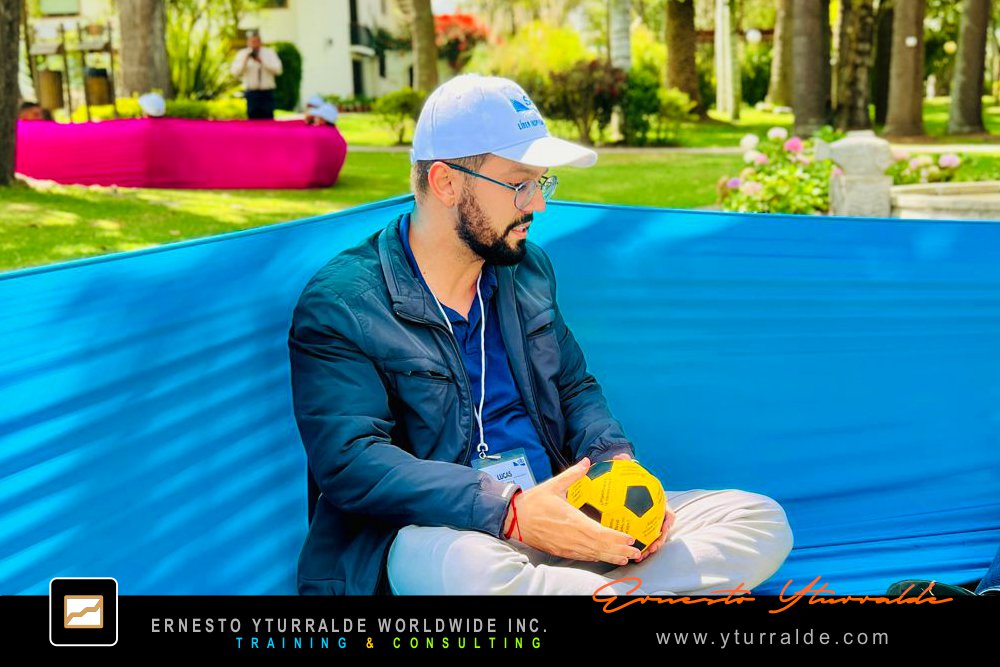 Dinámicas de cuerdas en Team Building para generar confianza y colaboración